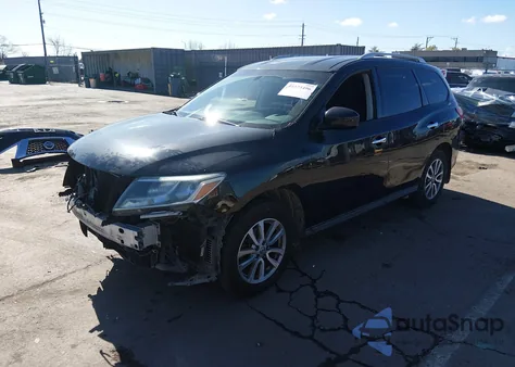 2016 Nissan Pathfinder S z USA, uszkodzony, nr VIN 5N1AR2MM7GC613630